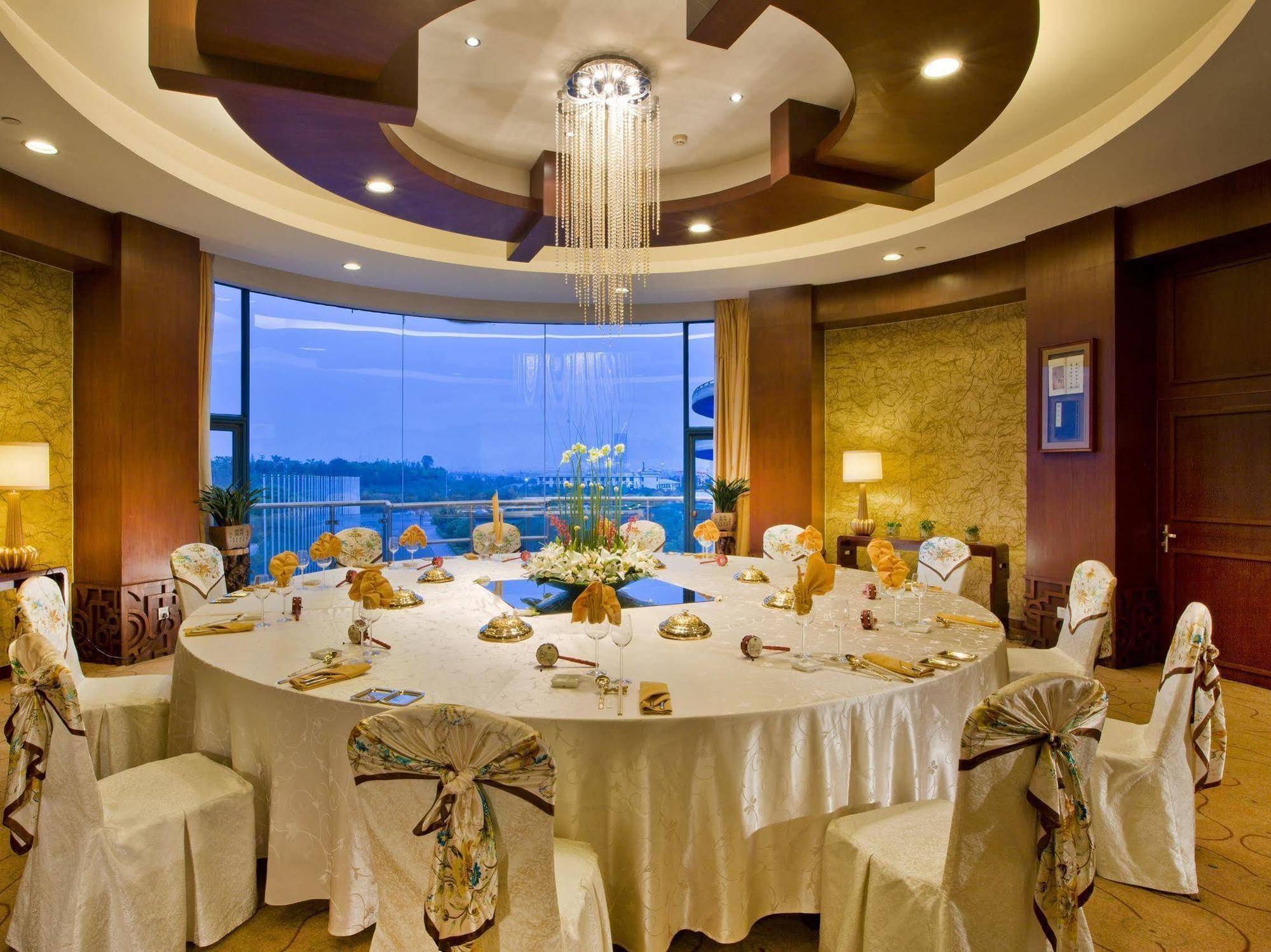 Best Western Premier Ocean Hotel อี้วู ภายนอก รูปภาพ